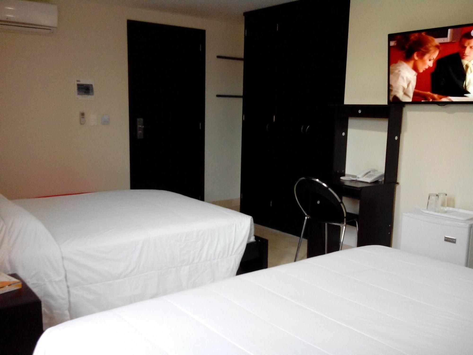 Hotel Suite Continental บาร์รังกีญา ภายนอก รูปภาพ