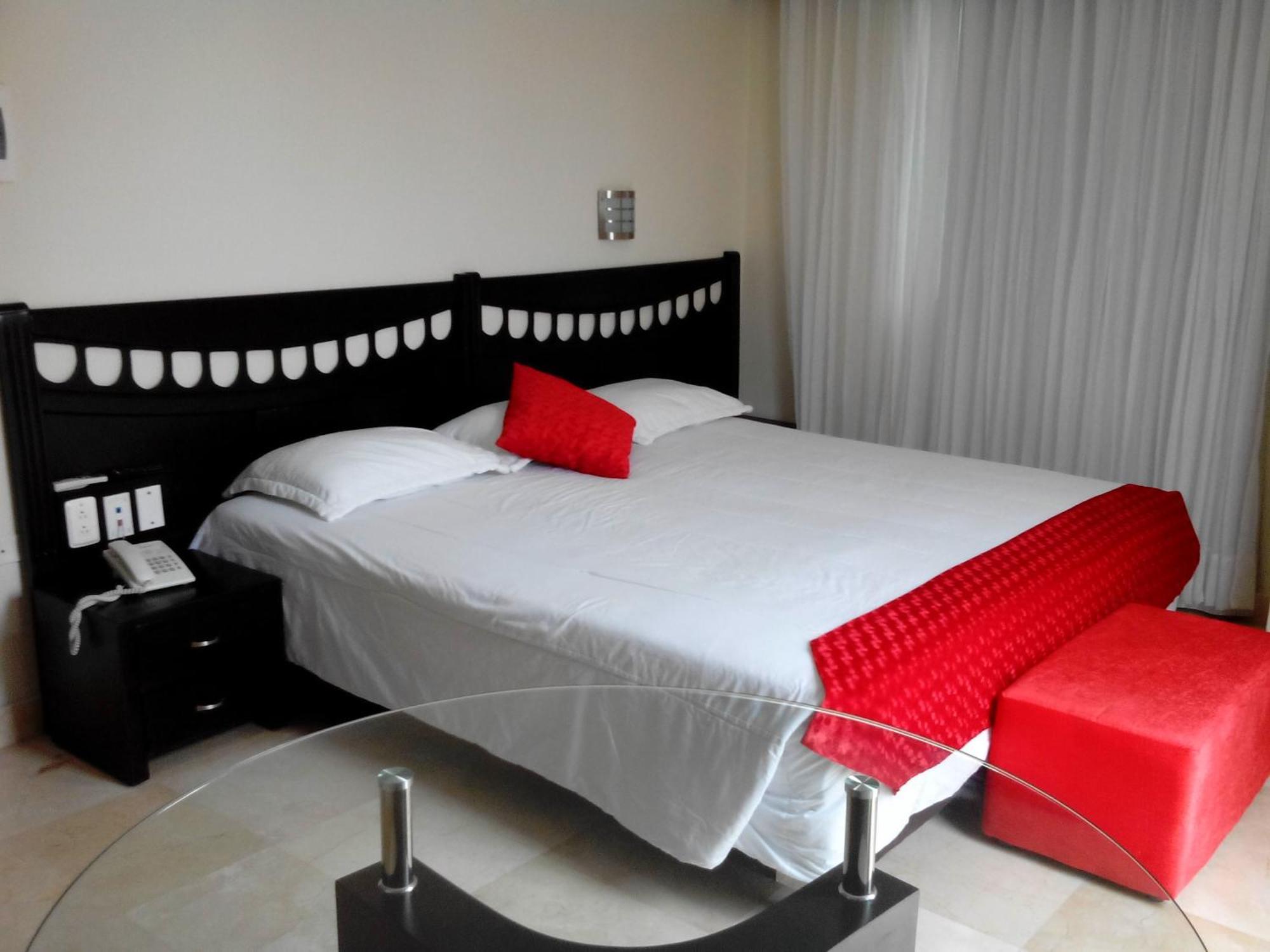 Hotel Suite Continental บาร์รังกีญา ภายนอก รูปภาพ