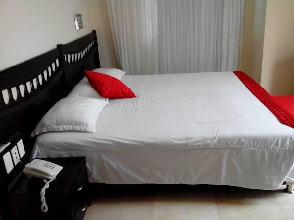 Hotel Suite Continental บาร์รังกีญา ภายนอก รูปภาพ