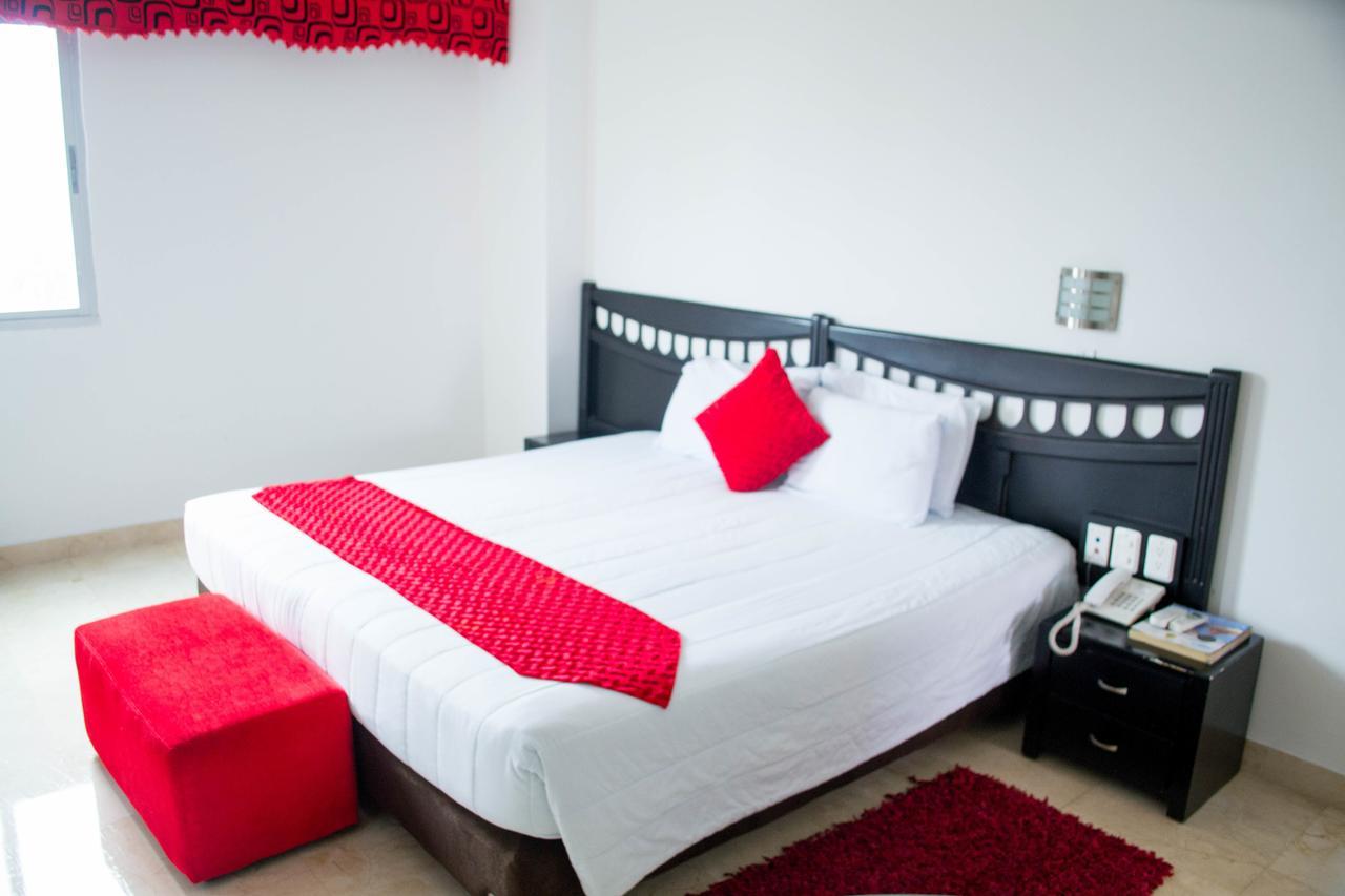 Hotel Suite Continental บาร์รังกีญา ภายนอก รูปภาพ
